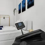 62Qm2, Massageseat, Billard-Table, King-Sized Bed
