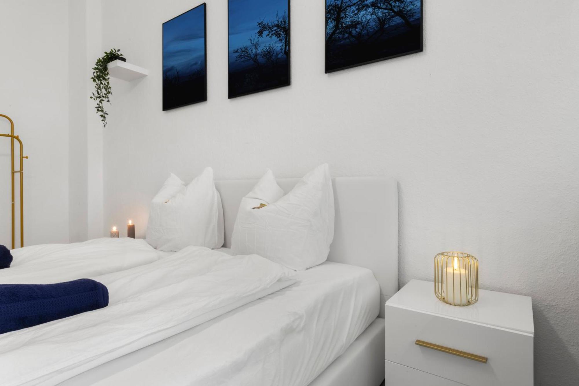 62qm2, Massageseat, Billard-table, King-sized Bed Apartment Berlin
